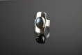 Bague cabochon en argent et labradorite